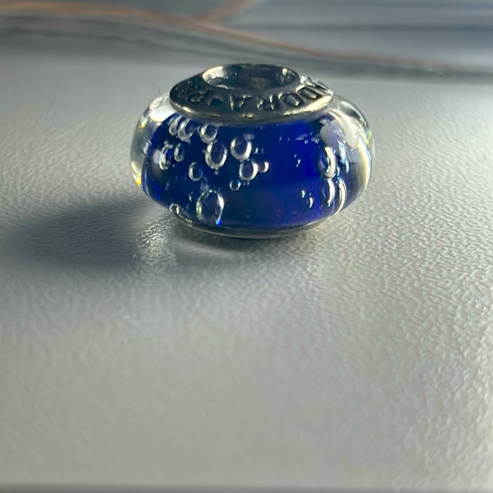Pandora glass bead blue with clear bubbles